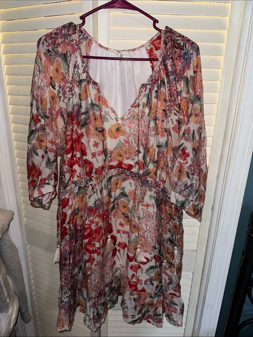 entro Cream Floral V-Neck Mini Dress with Pink and Red Blooms
